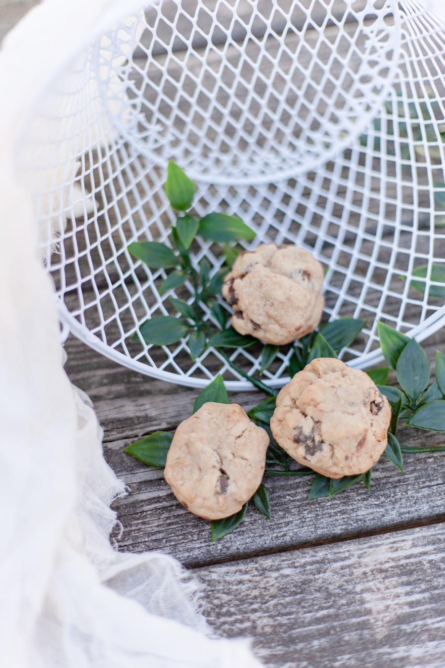 Photo Cookie Wedding Favors: Tasty and Creative Edible Gifts for Guests